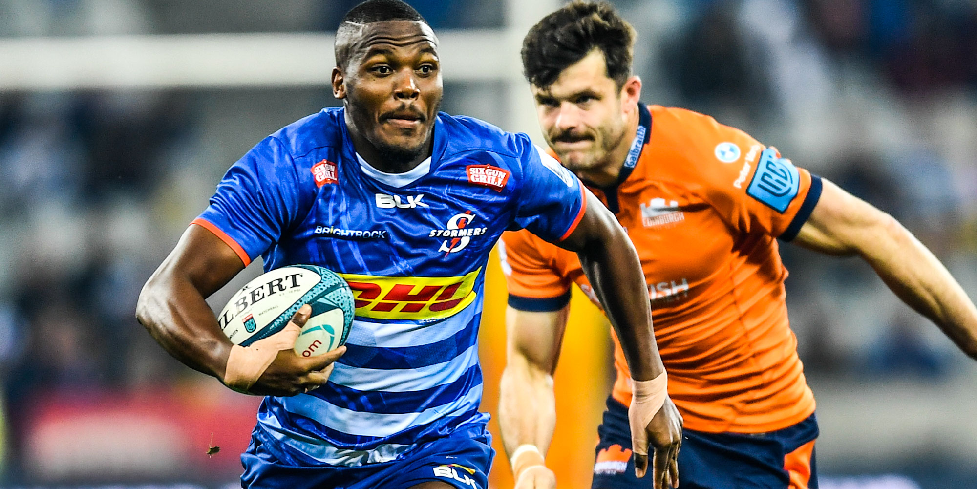 Hacjivah Dayimani on the charge for the DHL Stormers.