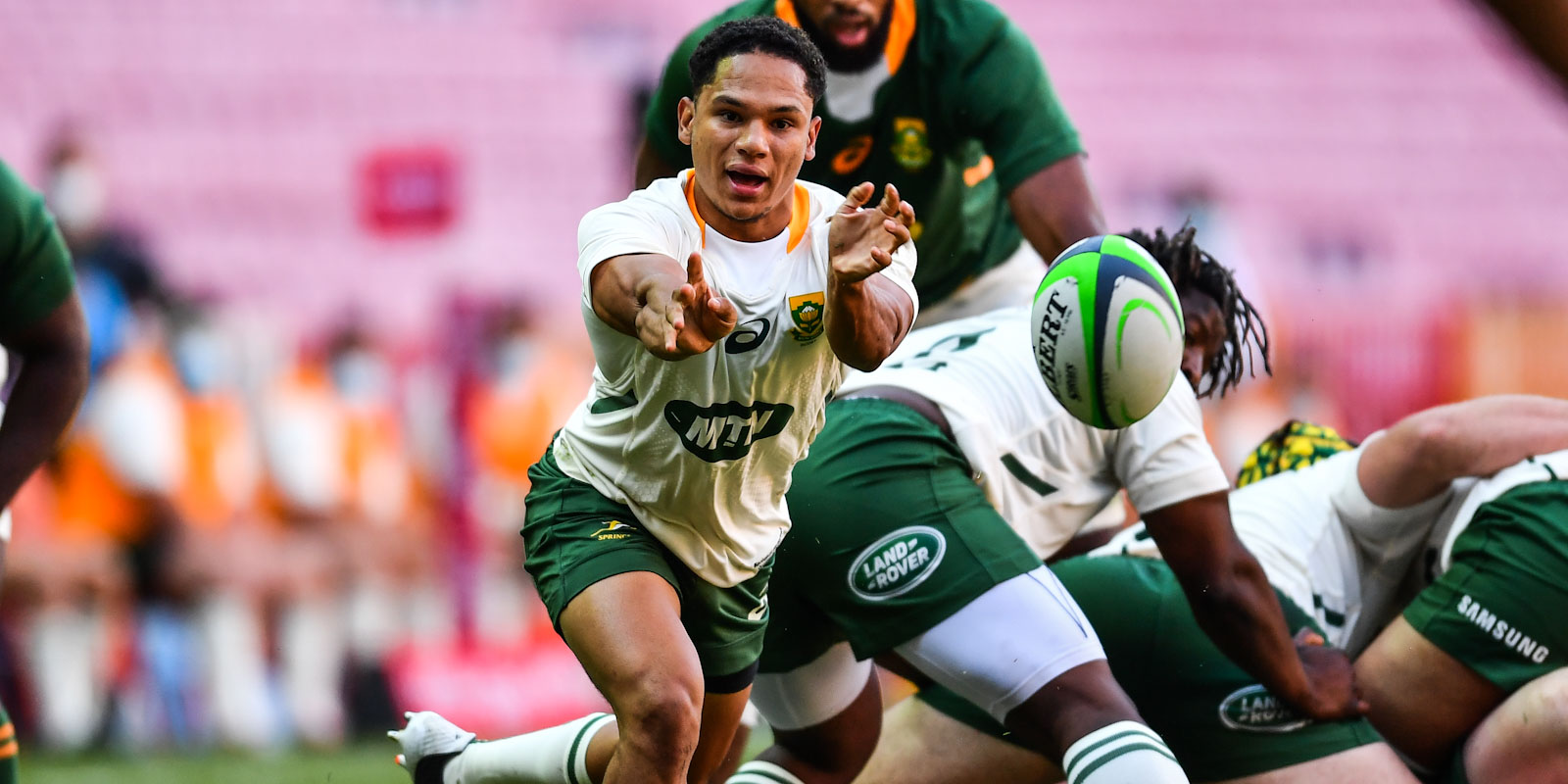 Herschel Jantjies gets the ball away for the Gold team.