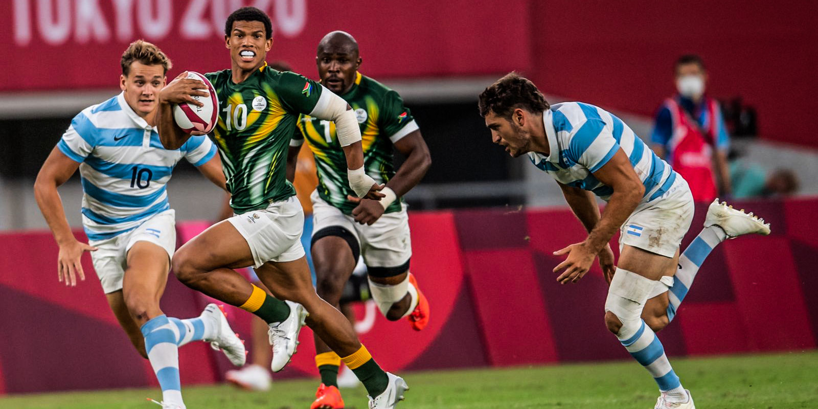 Kurt-Lee Arendse in action for the Blitzboks at the Olympic Games in Tokyo.