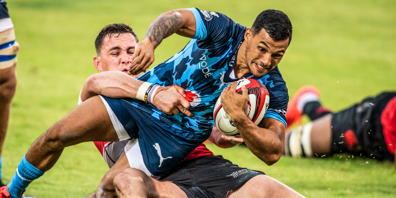 Embrose Papier scored the only try the last time the Vodacom Bulls and Xerox Lions met