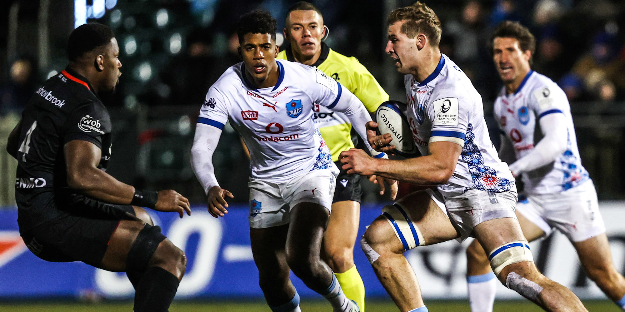 Cameron Hanekom on the charge against Saracens.